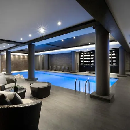 Luxury 1850 In Out Апартаменты