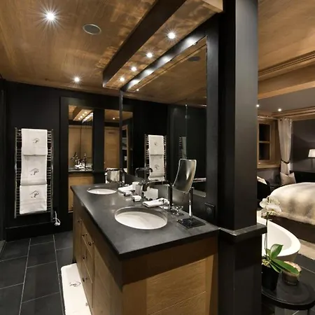 Апартаменты Luxury 1850 In Out *